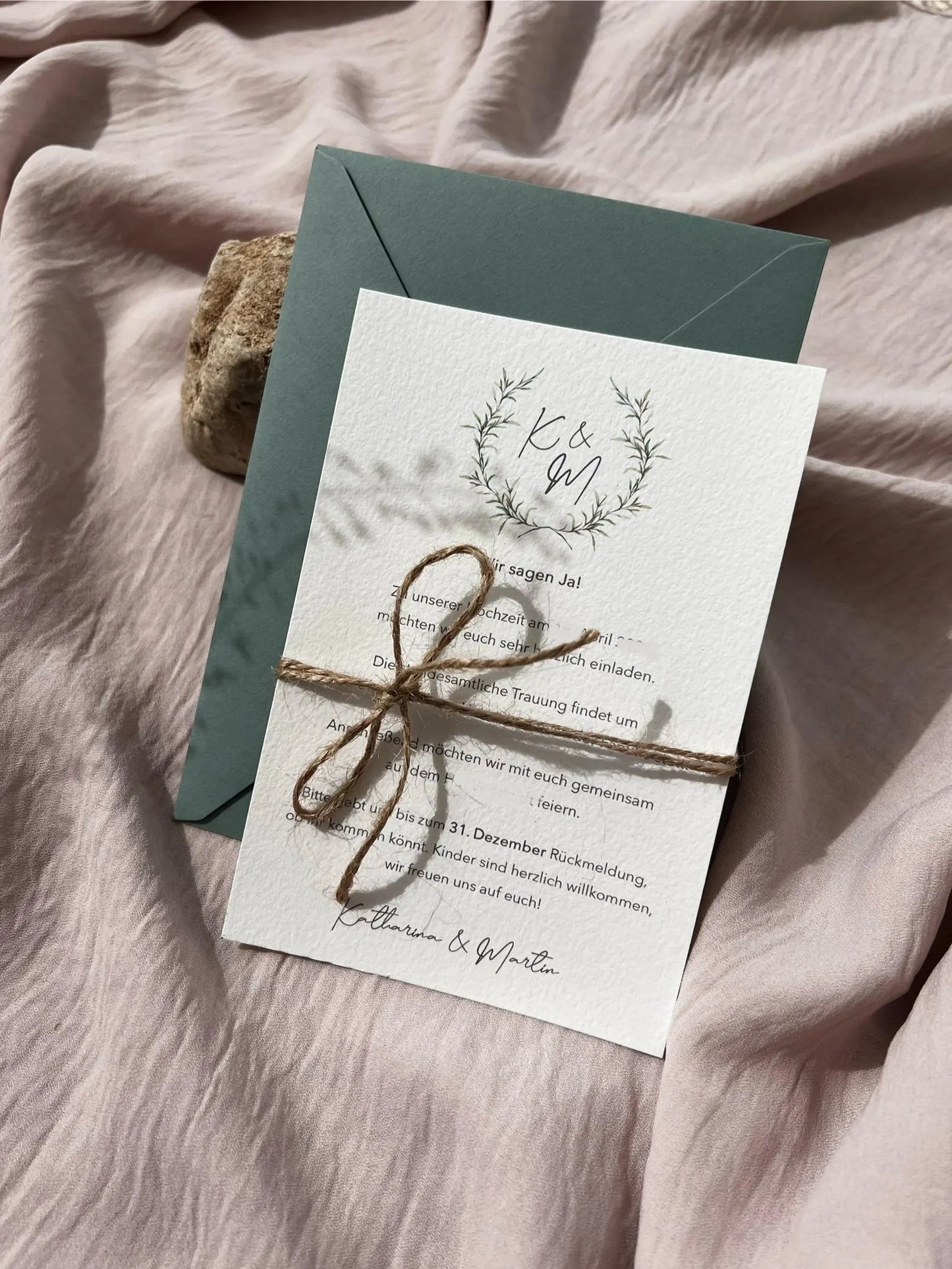 Invitations rustiques avec ruban et enveloppe en papier kraft I Mariage