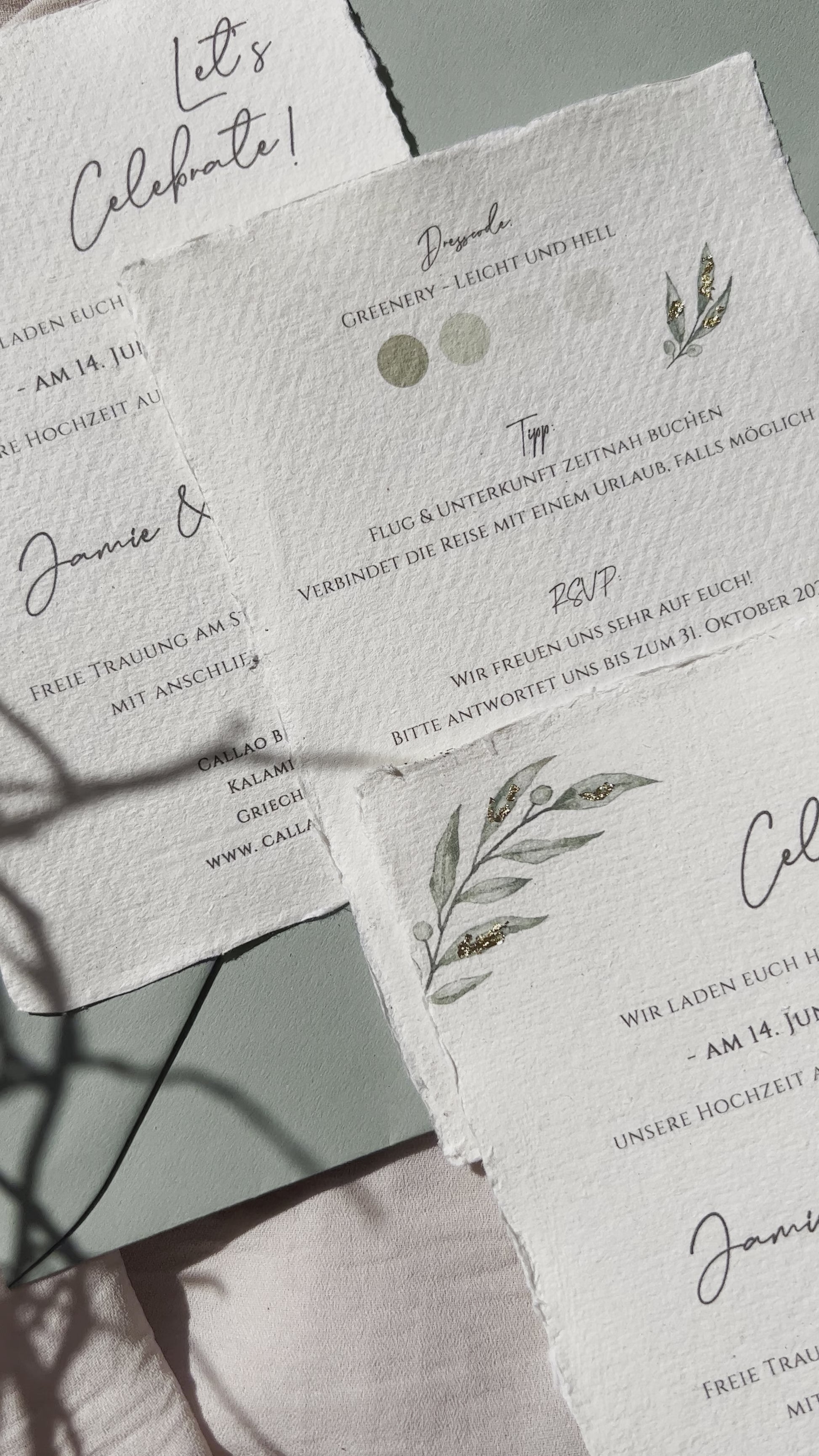 Hochzeitseinladung auf Büttenpapier mit zarter Baumwollstruktur & aquarell Blumenzweig