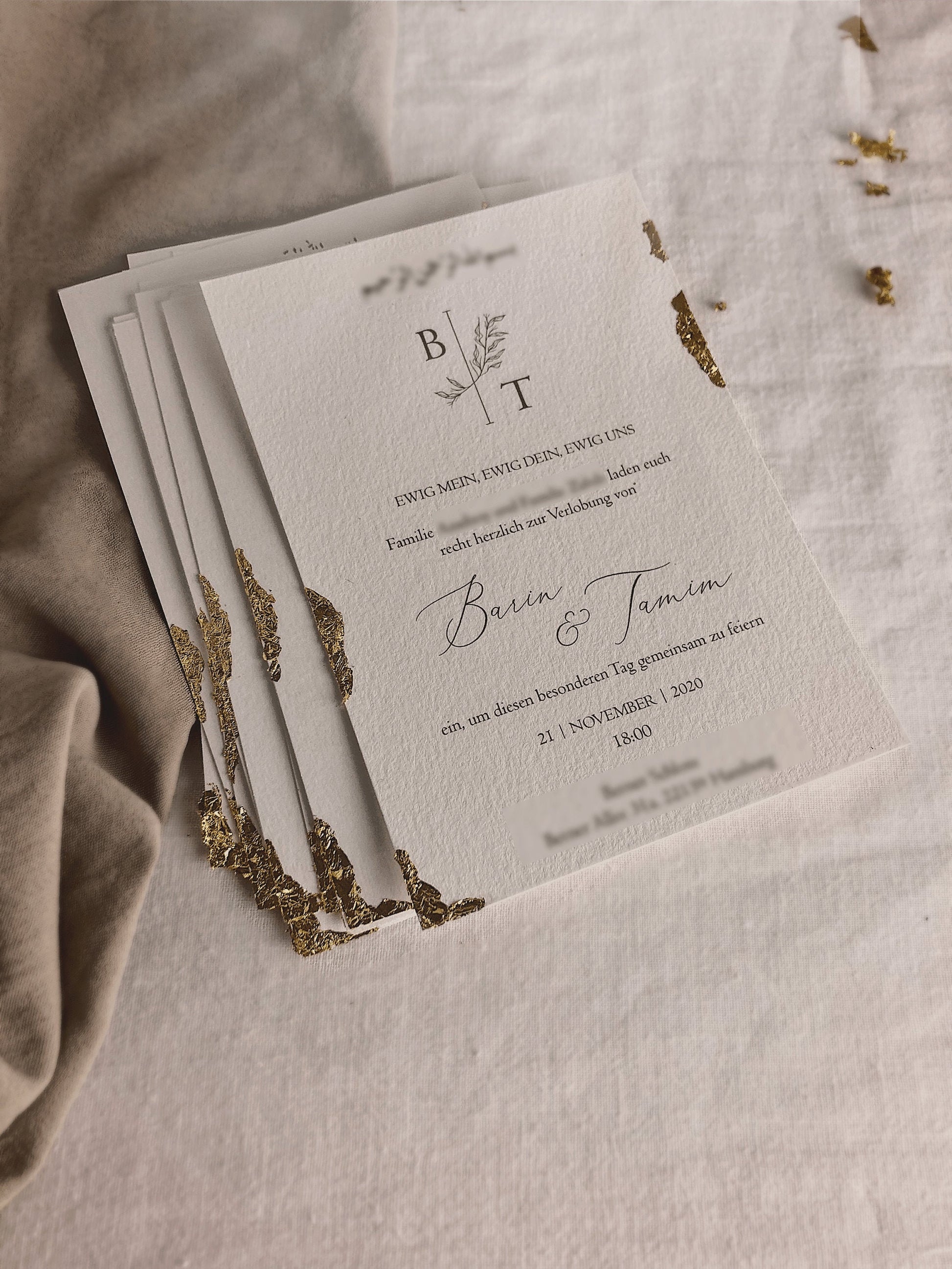 Edle Hochzeitseinladungen mit Blattgold Veredlung
