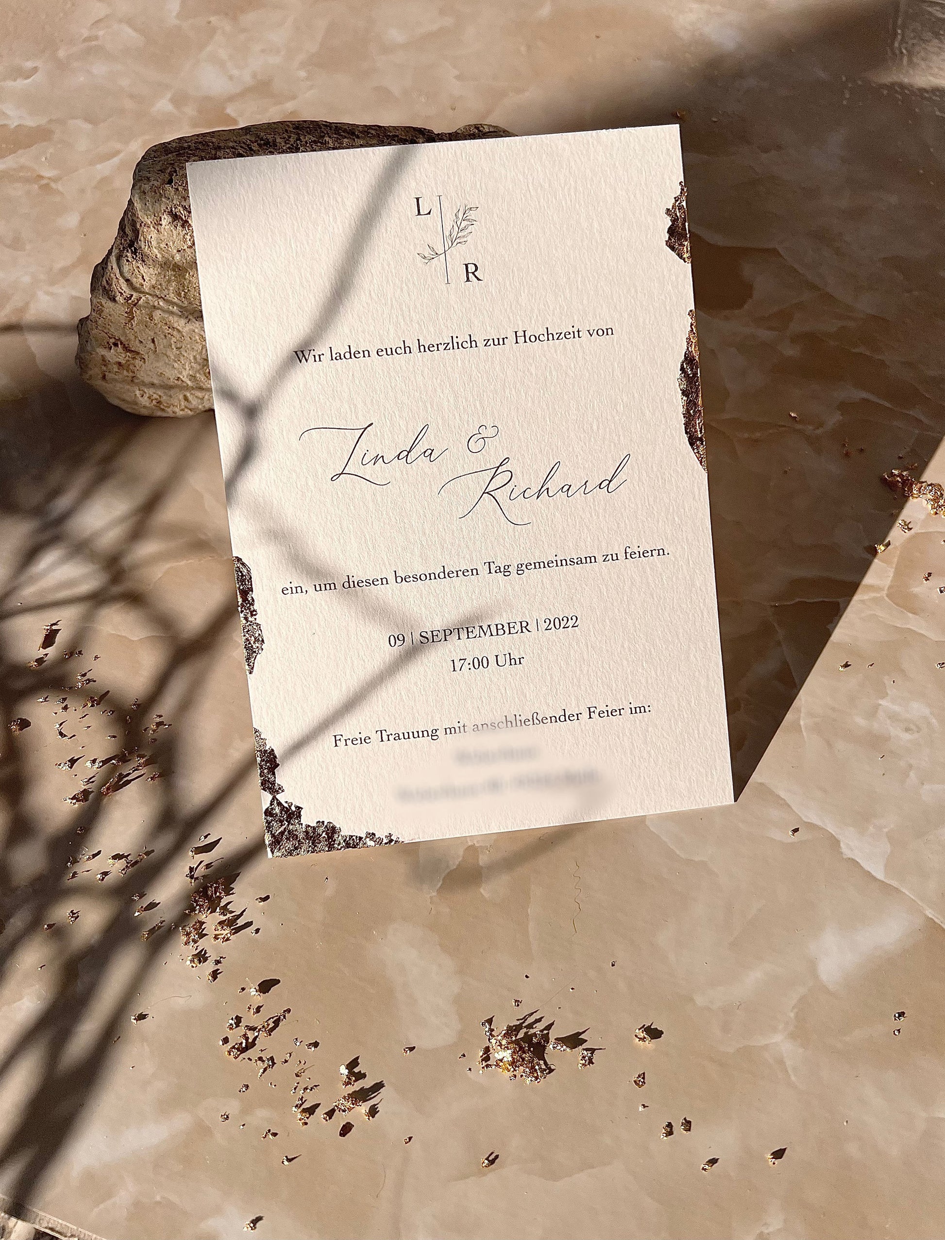 Edle Hochzeitseinladungen mit Blattgold Veredlung