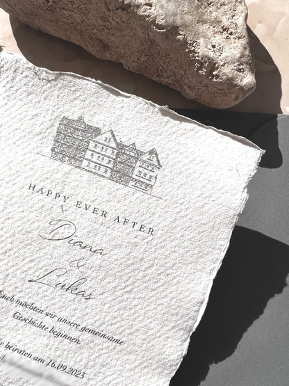 Hochzeitseinladung mit individueller Location-Zeichnung auf Büttenpapier

Handgezeichnete Skizze Hochzeitslocation – Einladung auf Baumwollpapier

Ort der Ewigkeit – romantische Einladung mit feiner Illustration