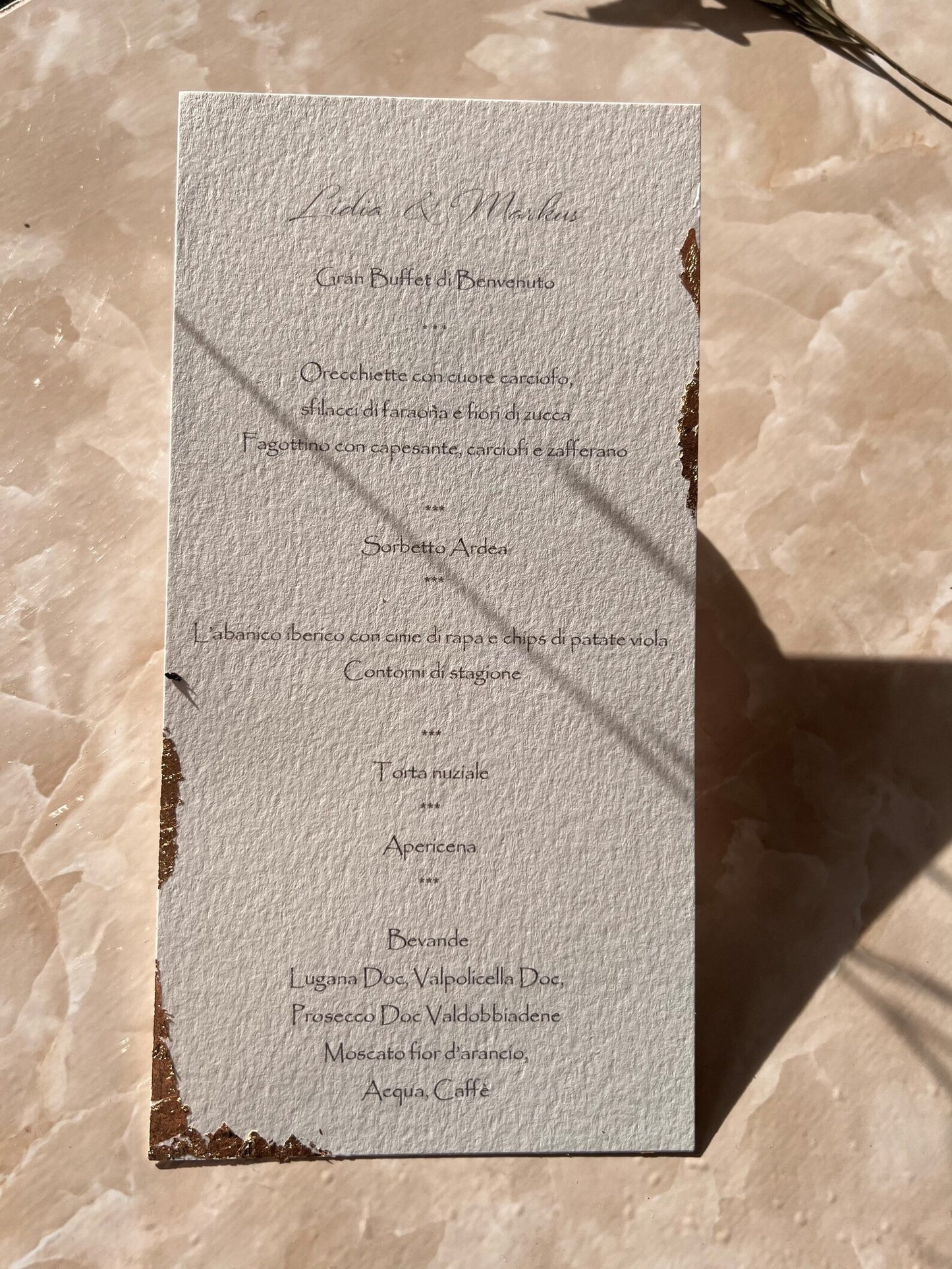 Minimal menu card I place card, gold leaf 